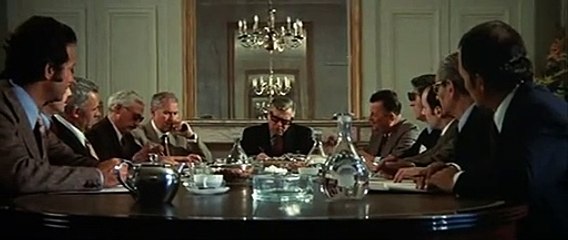 La semilla del Tamarindo Tráiler VO