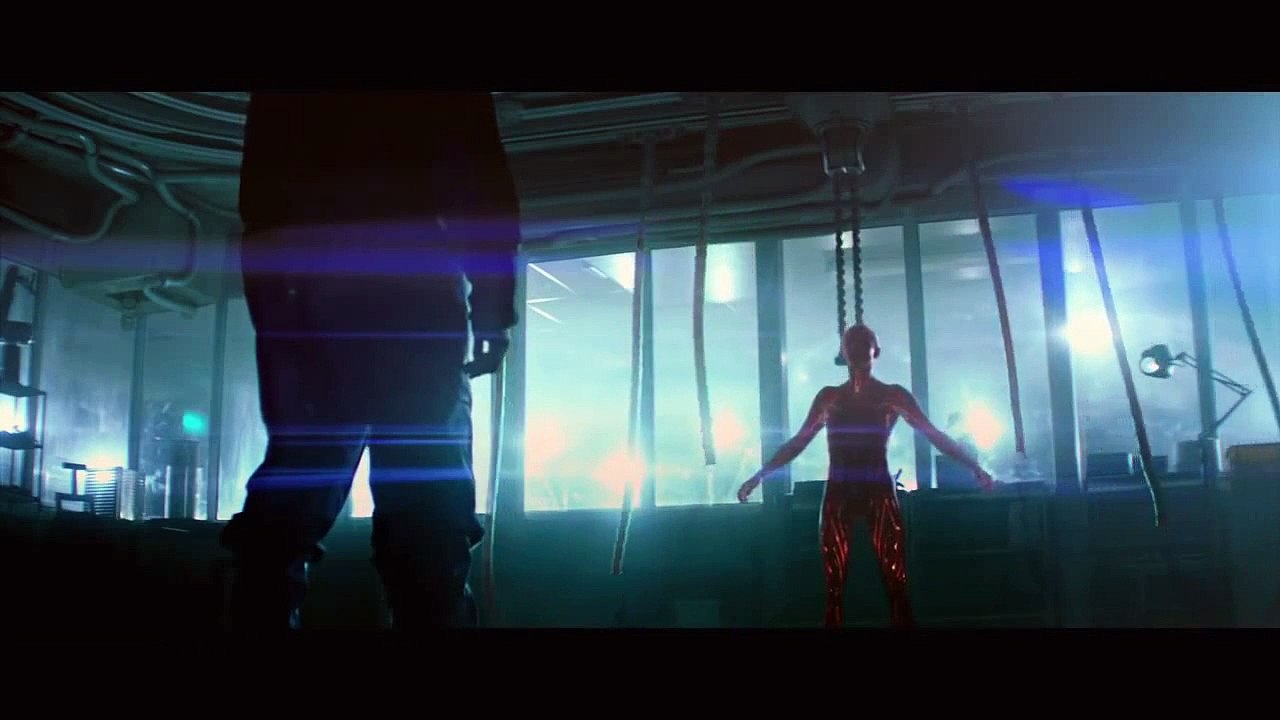 The Machine Tráiler (2) VO
