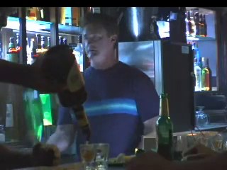 Young, Single & Angry Tráiler VO