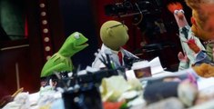 The Muppets S01 E01