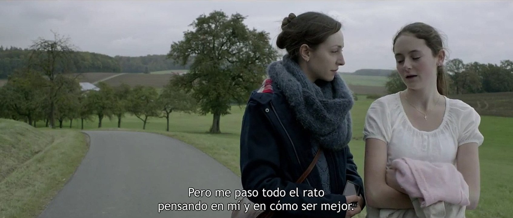 Camino de la cruz Tráiler VO