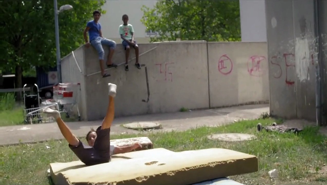 Macondo Trailer Original