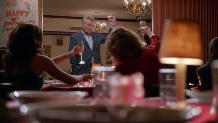 Shades of Blue Tráiler VO