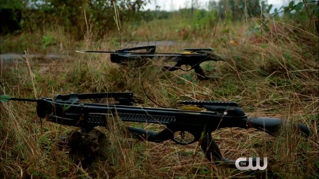 The Flash 1ª Temporada Trailer Flash vs Arrow Original