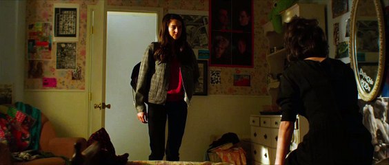 Pássaro Branco na Nevasca Clipe Original