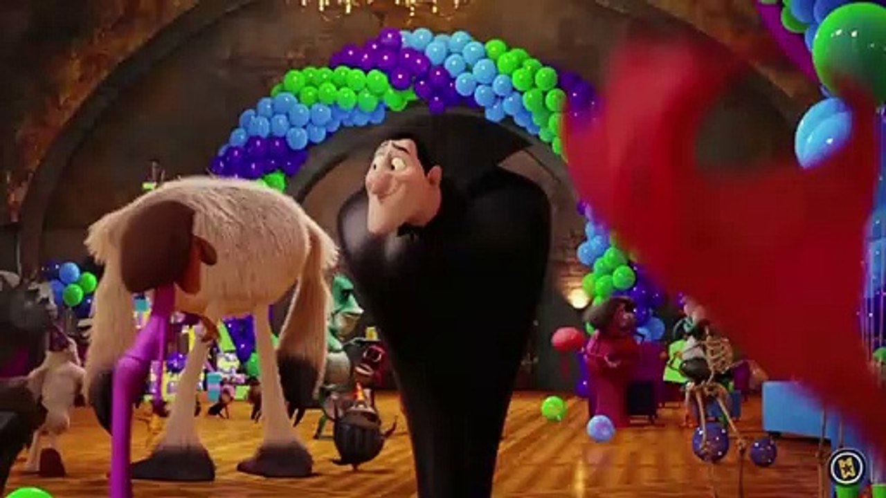 Selena Gomez Interview : Hotel Transilvania 2