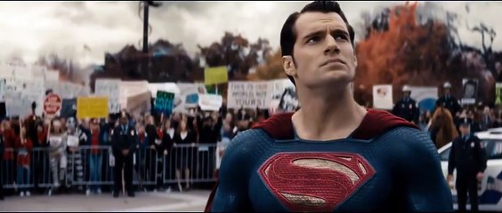 Batman v Superman: El amanecer de la justicia Tráiler (9) VO
