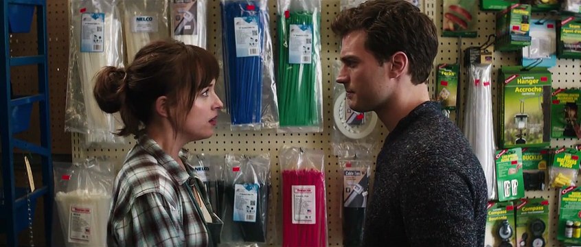 Cinquenta Tons de Cinza Clip Legendado Christian surpreende Ana na Loja de Ferragens