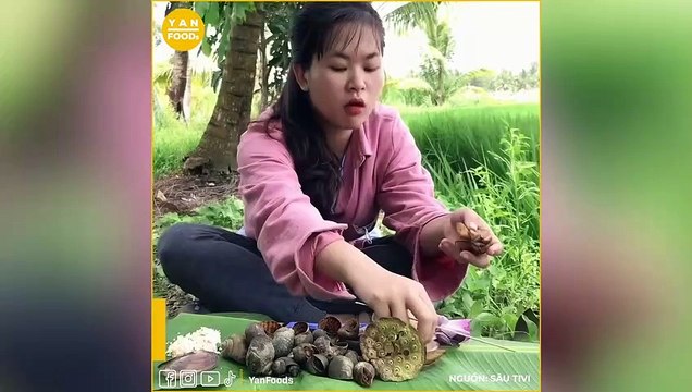 Cô gái miền Tây làm Vlog với vịt_ Nhịn ăn lấy tiền làm clip, đổi đời nhờ có Youtube