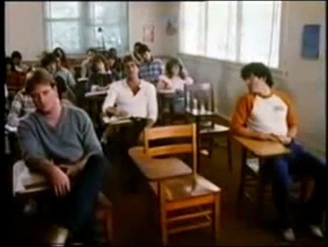 Jóvenes guerreros Tráiler VO