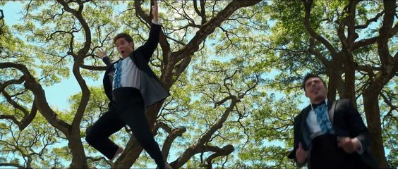 Mike y Dave buscan rollo serio Tráiler