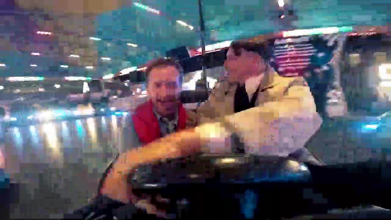 Er Ist Wieder Da Teaser (3) Original