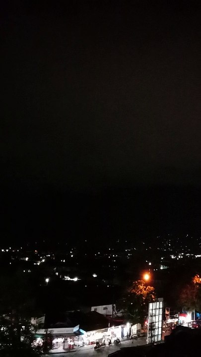 Pemandangan malam hari