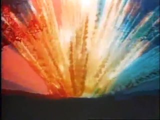 Regreso a la Tierra Tráiler VO