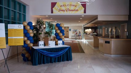 Miss Stevens Tráiler VO