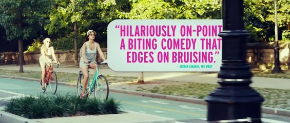 Fort Tilden - Duas Amigas no Verão de Nova York Trailer Original