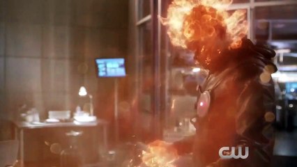 Legends of Tomorrow 1ª Temporada Teaser "The Legends Begin: Firestorm" Original