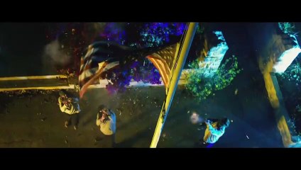 13 Horas: Os Soldados Secretos de Benghazi Featurette (1) - Bay como diretor