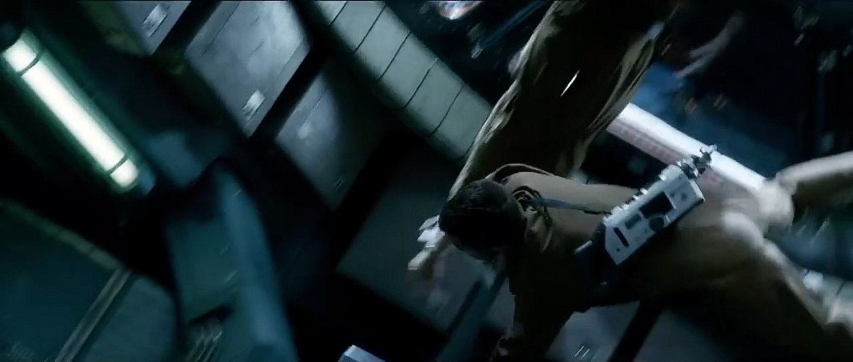 Life (Vida) Clip (3) VO