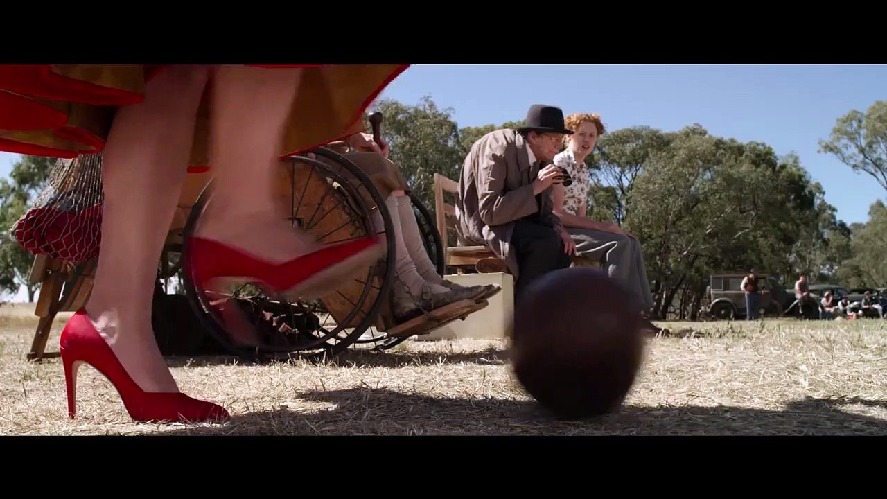 A Vingança Está na Moda Trailer Original