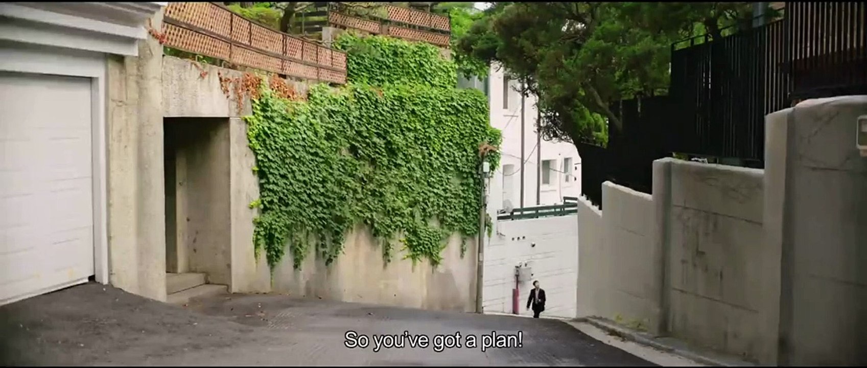 Parasite Trailer OmeU