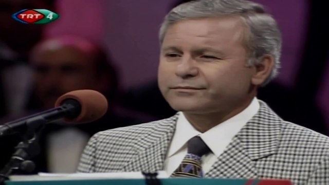 Mustafa Öztürk / Ömrümüzün son saati çalmadan gel