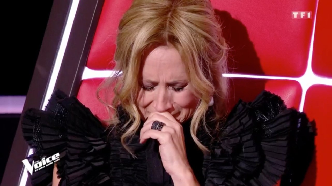 Touchée par les mots de Pascal Obispo, Lara Fabian fond en larmes dans "The  Voice" (TF1)