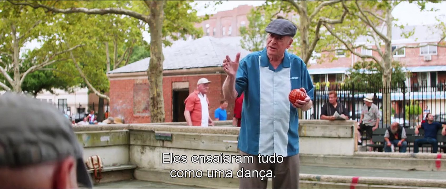 Despedida em Grande Estilo Trailer Legendado