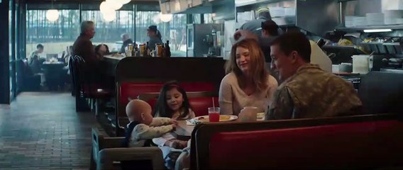 Deber cumplido Tráiler