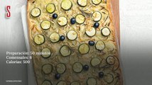 Vídeo Receta: Coca de calabacines con aceitunas