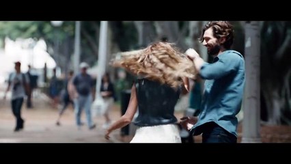 2:22 - Encontro Marcado Trailer (2) Original