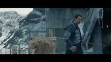 Ryan Hangs Out With Chris Hemsworth & Gave Thor Puns