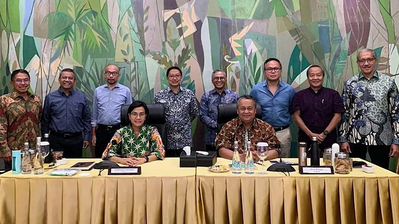 Sri Mulyani Pilih Lulusan UI, ITB dan Udayana Jadi Calon Ketua Dewan Komisioner OJK