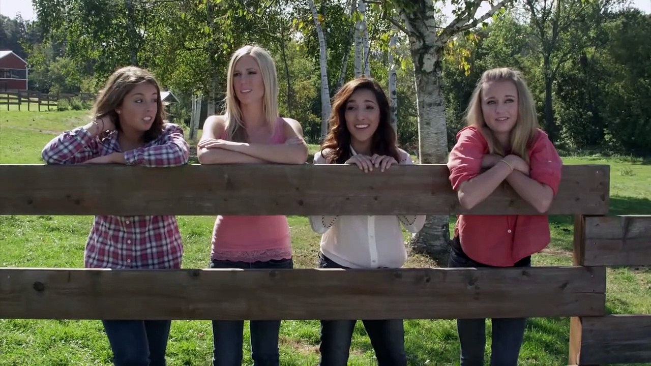 Um Verão Inesquecível Trailer Original