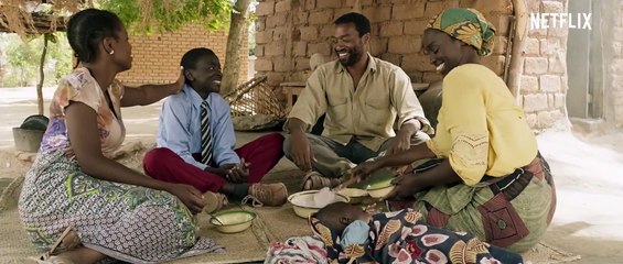 El niño que domó el viento Tráiler VO