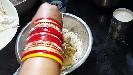 ମାଲପୁଆ ପରି ଅତି ସ୍ୱାଦିଷ୍ଠ ଅଟା ଚକୁଳି | କମ ସମୟରେ ଓ କମ ସାମଗ୍ରୀ  ରେ ସ୍ୱାଦିଷ୍ଠ ଚକୁଳି ବନେଇ  ଖାନ୍ତୁ |