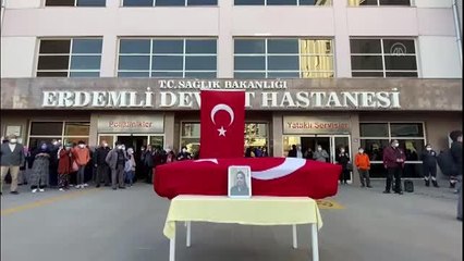 Kovid-19 nedeniyle ölen hemşire için tören yapıldı