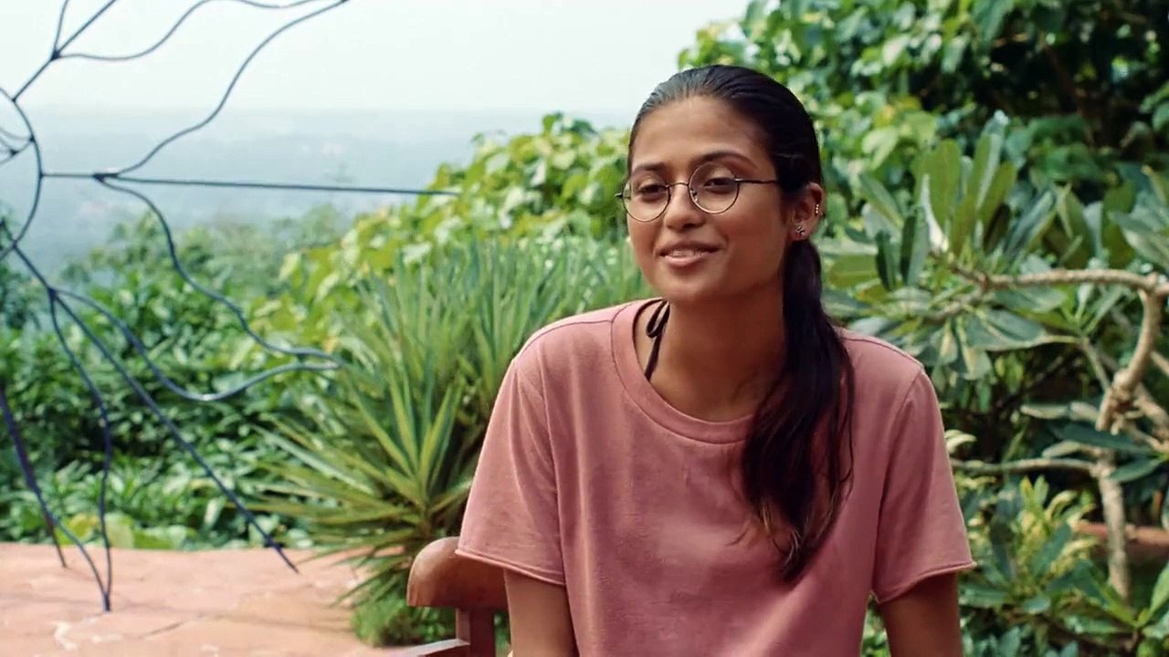 Maya Tráiler