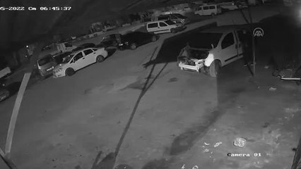 4 otomobilden hırsızlık yapan 2 şüpheli yakalandı