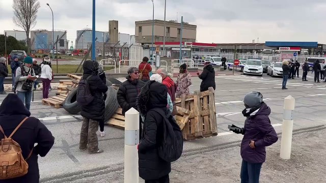 Vie chère et mesures sanitaires: un blocage en cours de la Raffinerie Esso Fos