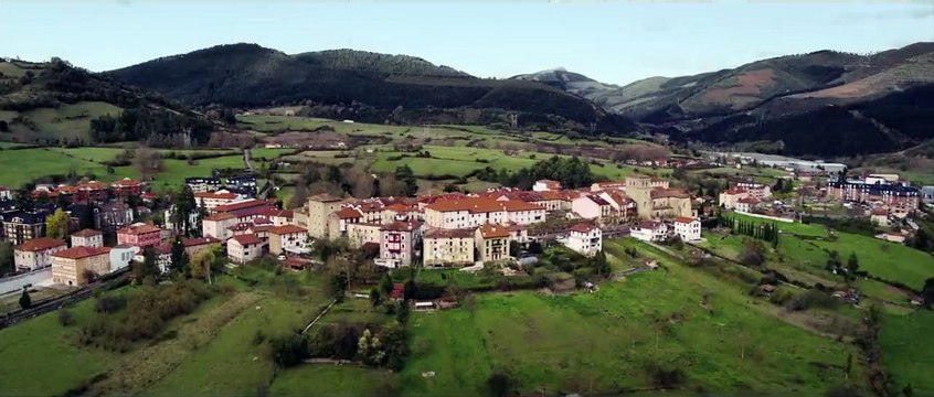 La Pequeña Suiza Tráiler