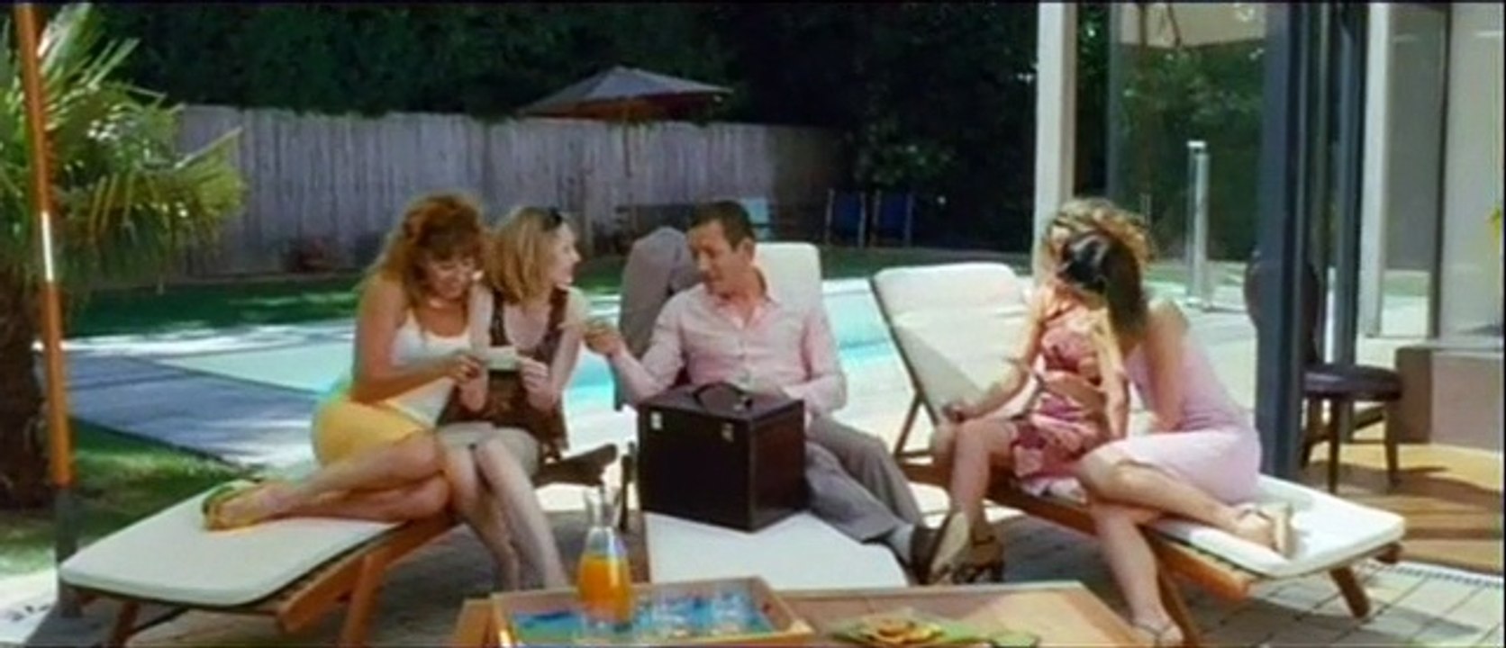 Auf der anderen Seite des Bettes Videoclip (4) DF