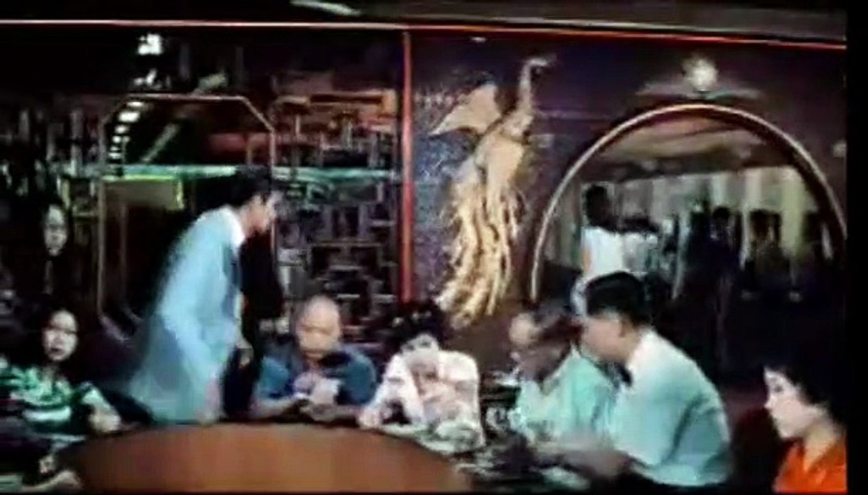 James Bond 007 - Der Mann mit dem goldenen Colt Trailer DF