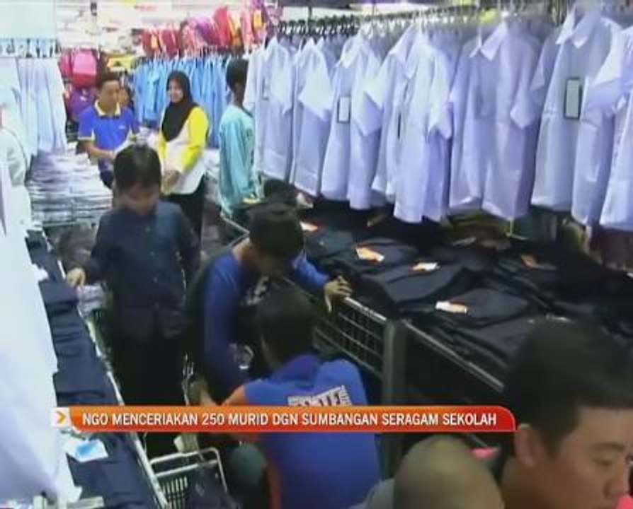 NGO menceriakan 250 murid dengan sumbangan seragam sekolah