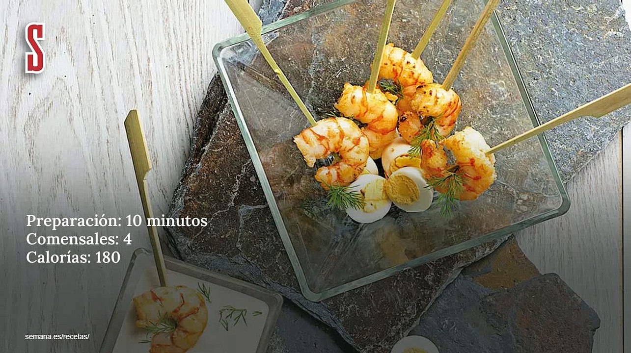 Vídeo Receta: Brochetas de langostino y huevo de codorniz