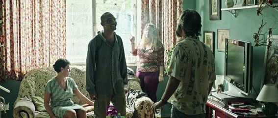 Como É Cruel Viver Assim Clipe "Estamos Prontos"