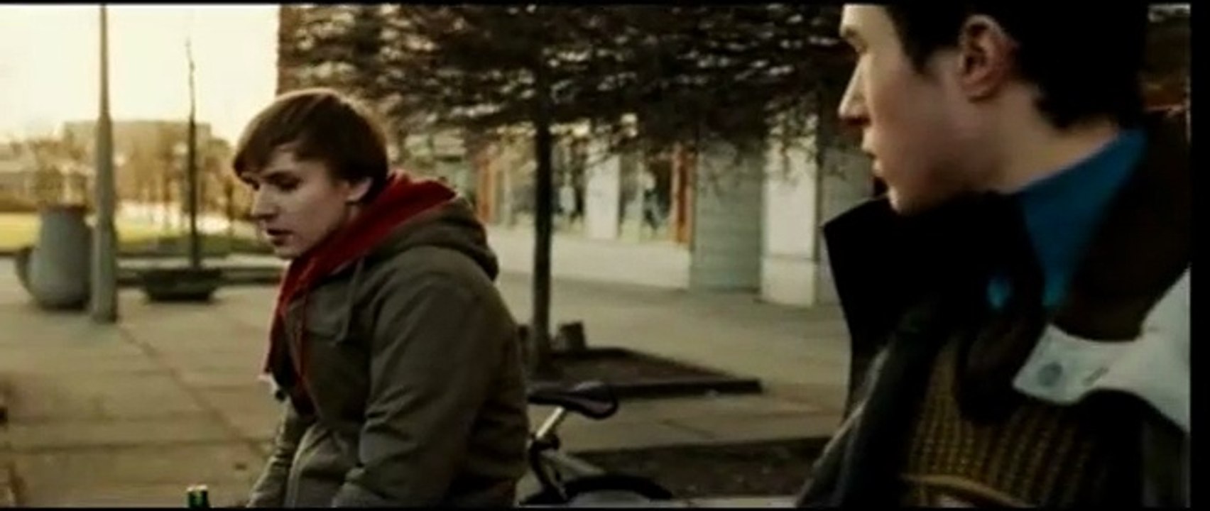 Sieben Tage Sonntag Trailer DF