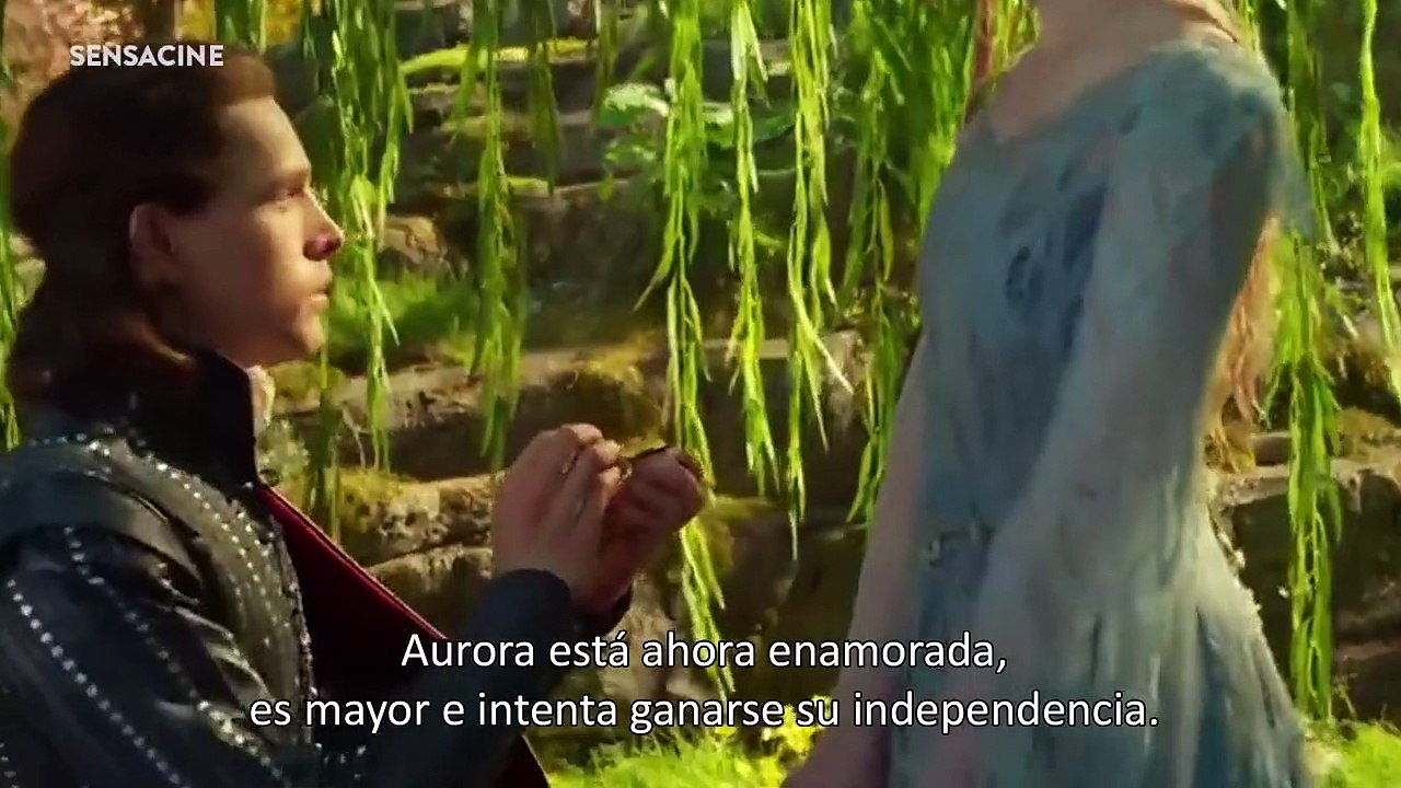 Harris Dickinson, Chiwetel Ejiofor, Elle Fanning, Sam Riley, Joachim Rønning Interview : Maléfica: Maestra del mal