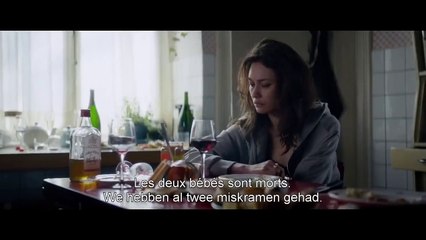 La habitación Tráiler (2) VO