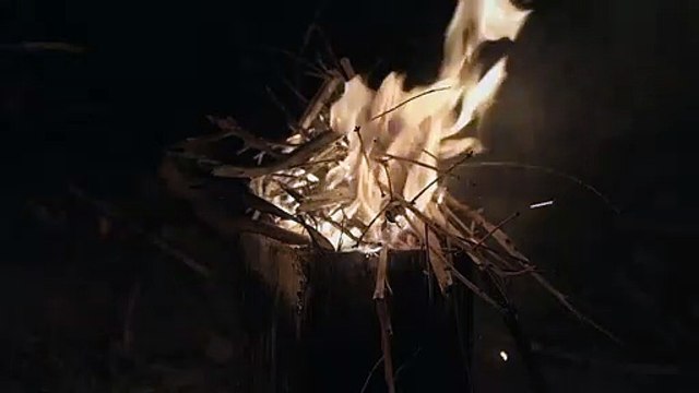 Siete años en mayo Tráiler VO